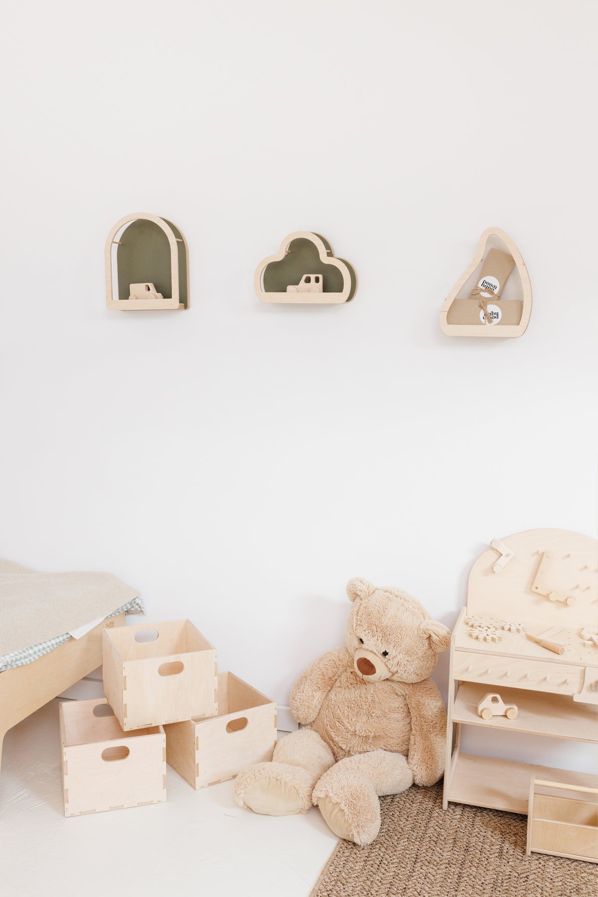 BabyWood Montessori Hanging Shelf WAVE L - Natural