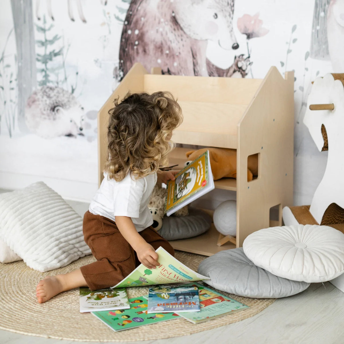 BusyKids Montessori 2-in-1 Bücherregal für Kinder