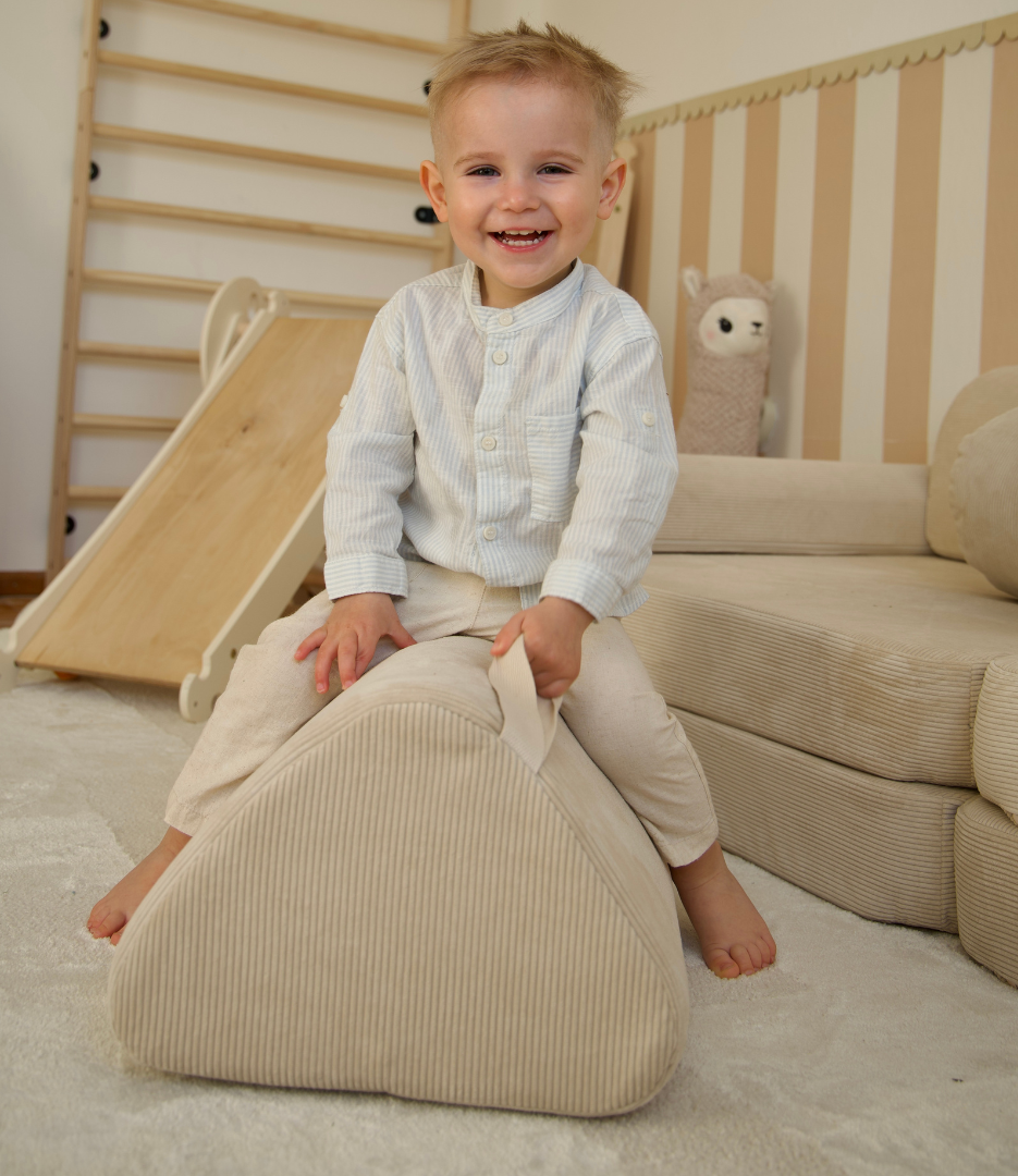 MeowBaby Dreieckskissen Cord Premium