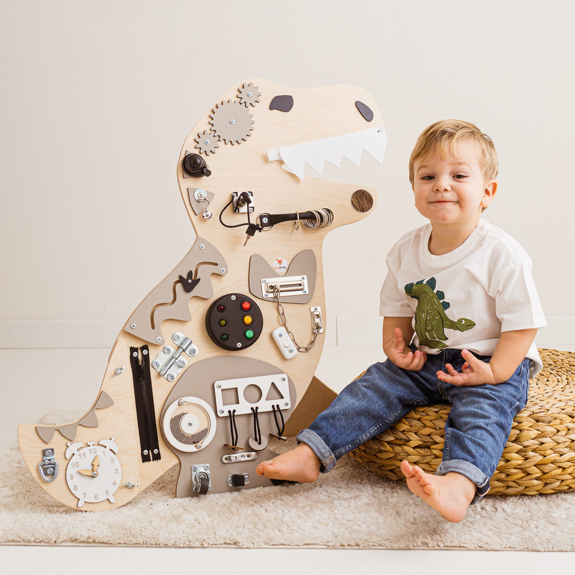 Foxy Family BusyBoard - Montessori BusyBoard