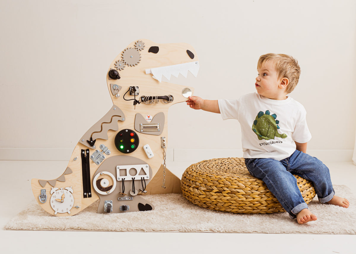 Foxy Family BusyBoard - Montessori BusyBoard