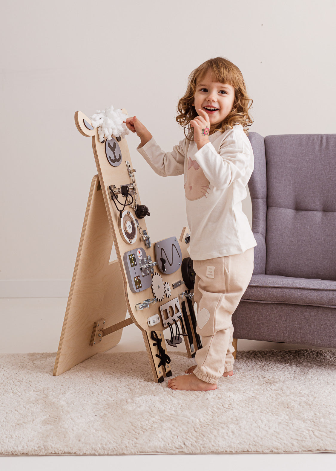 Foxy Family BusyBoard - Montessori BusyBoard