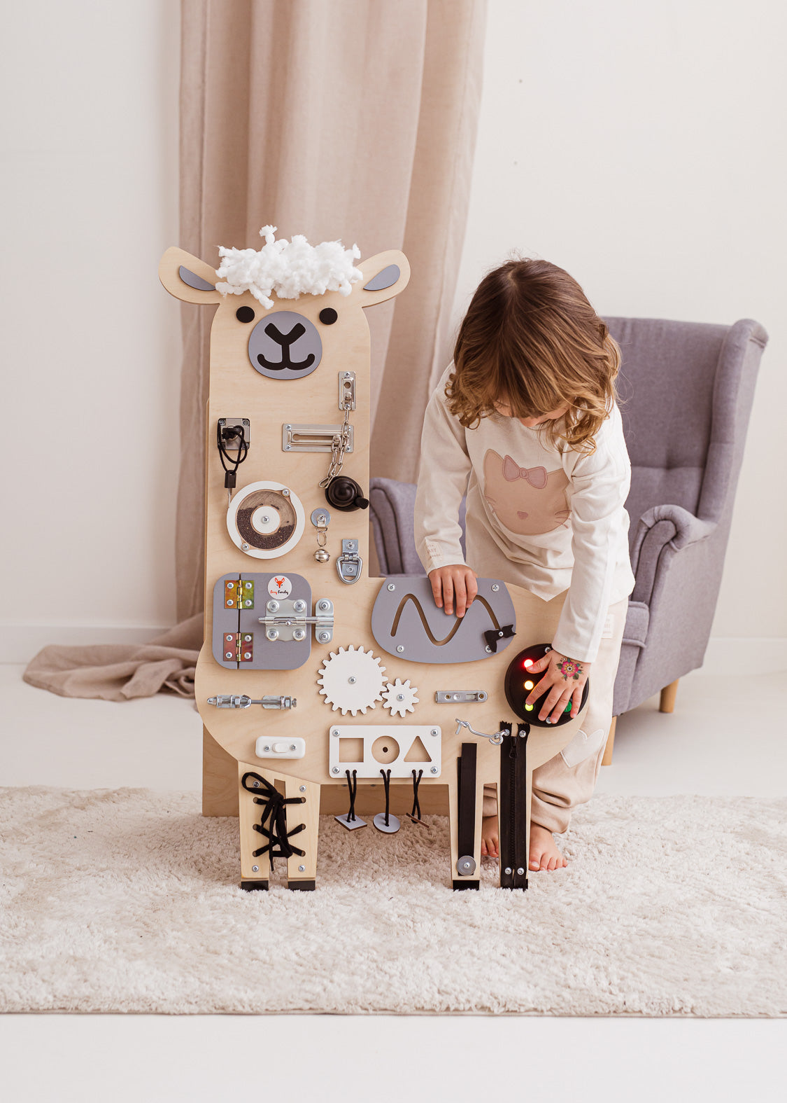 Foxy Family BusyBoard - Montessori BusyBoard