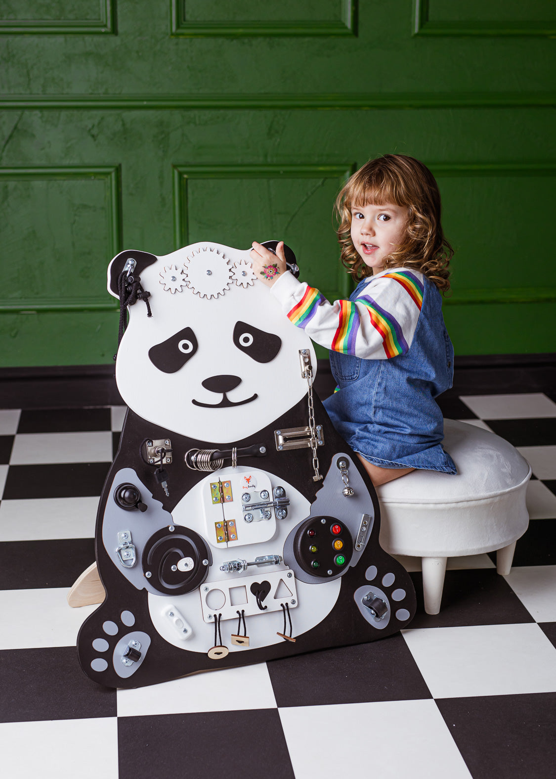 Foxy Family BusyBoard - Montessori BusyBoard