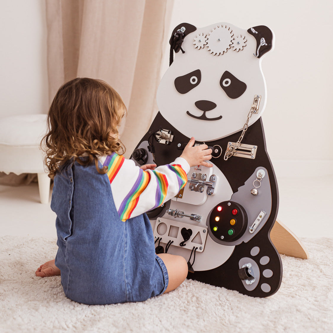 Foxy Family BusyBoard - Montessori BusyBoard