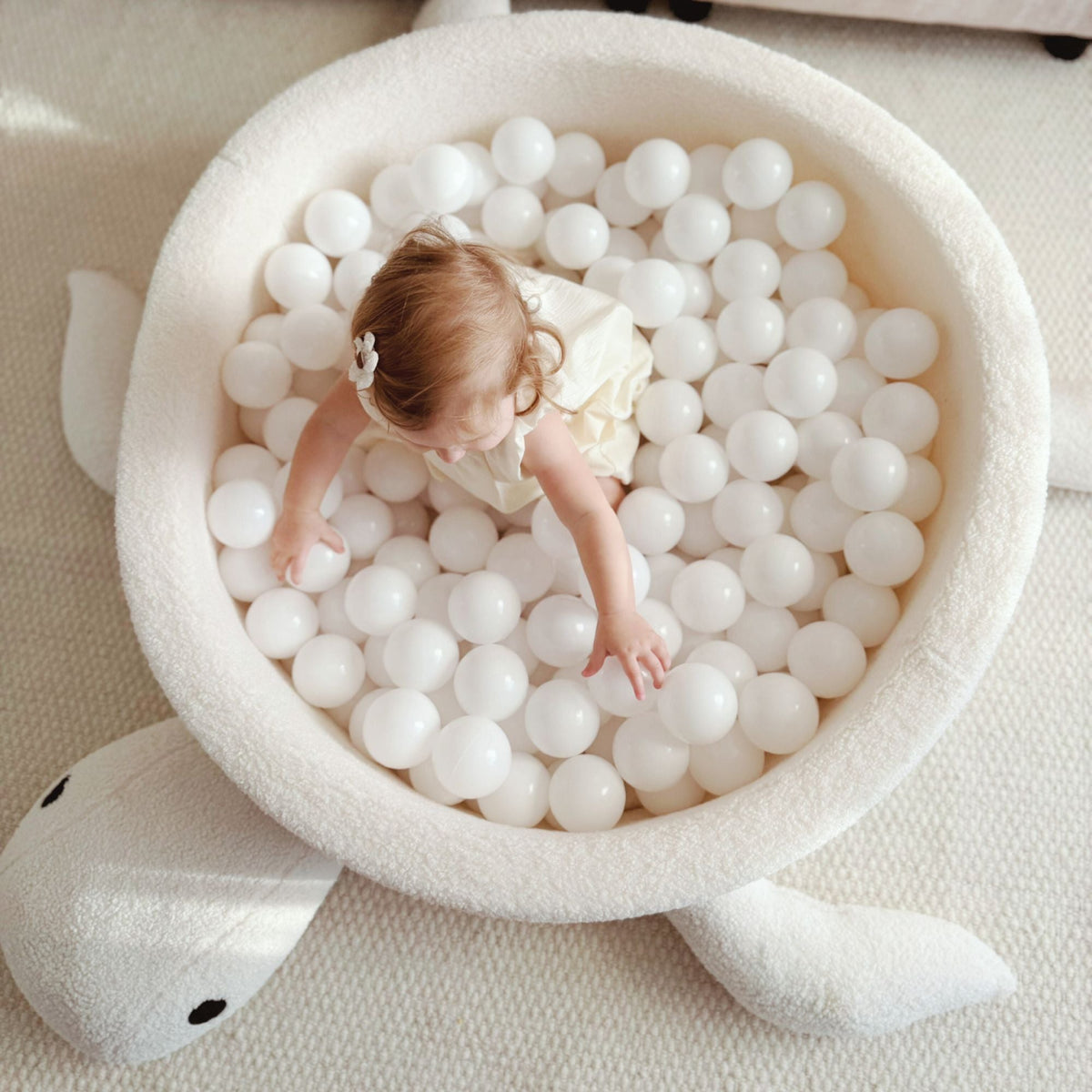 MeowBaby Bällebad Schildkröte Shelly Bouclé – creme/weiß