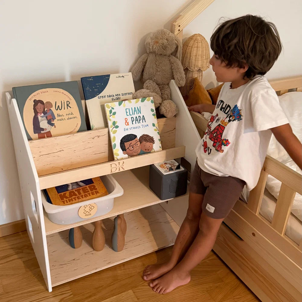 Design4Kids Montessori 2-in-1 Bücherregal für Kinder – Die kleine Schnullerbacke