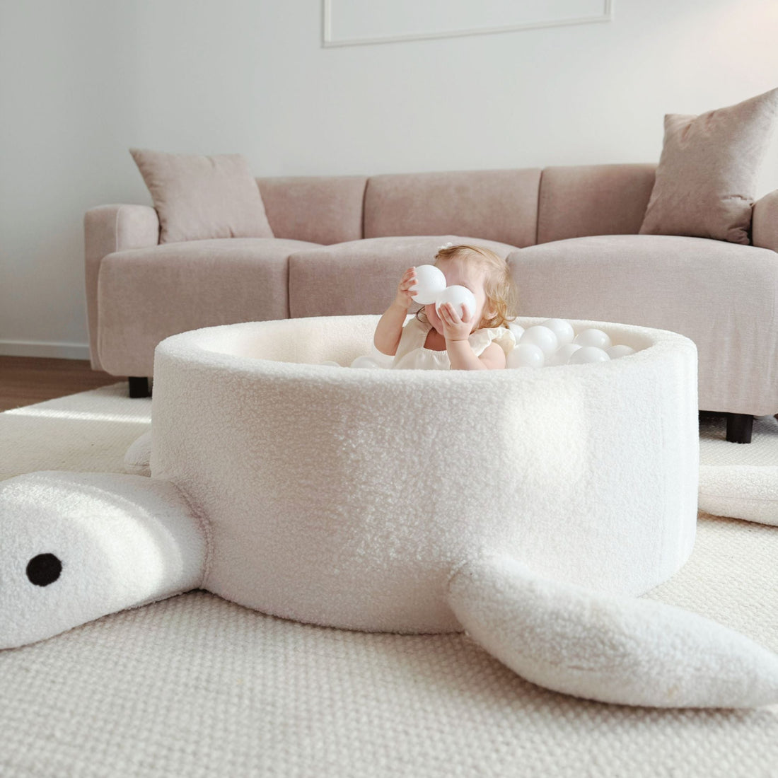 MeowBaby Bällebad Schildkröte Shelly Bouclé – creme/weiß