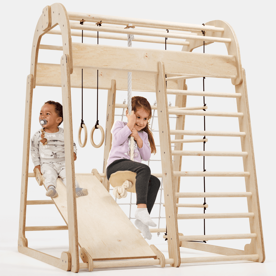 Goodevas 6in1 Indoor Spielplatz für Kinder: Klettergerüst mit Kletternetz, Rutsche, Gymnastikringe, Hängende Leiter und Disc-Schaukel – Beige