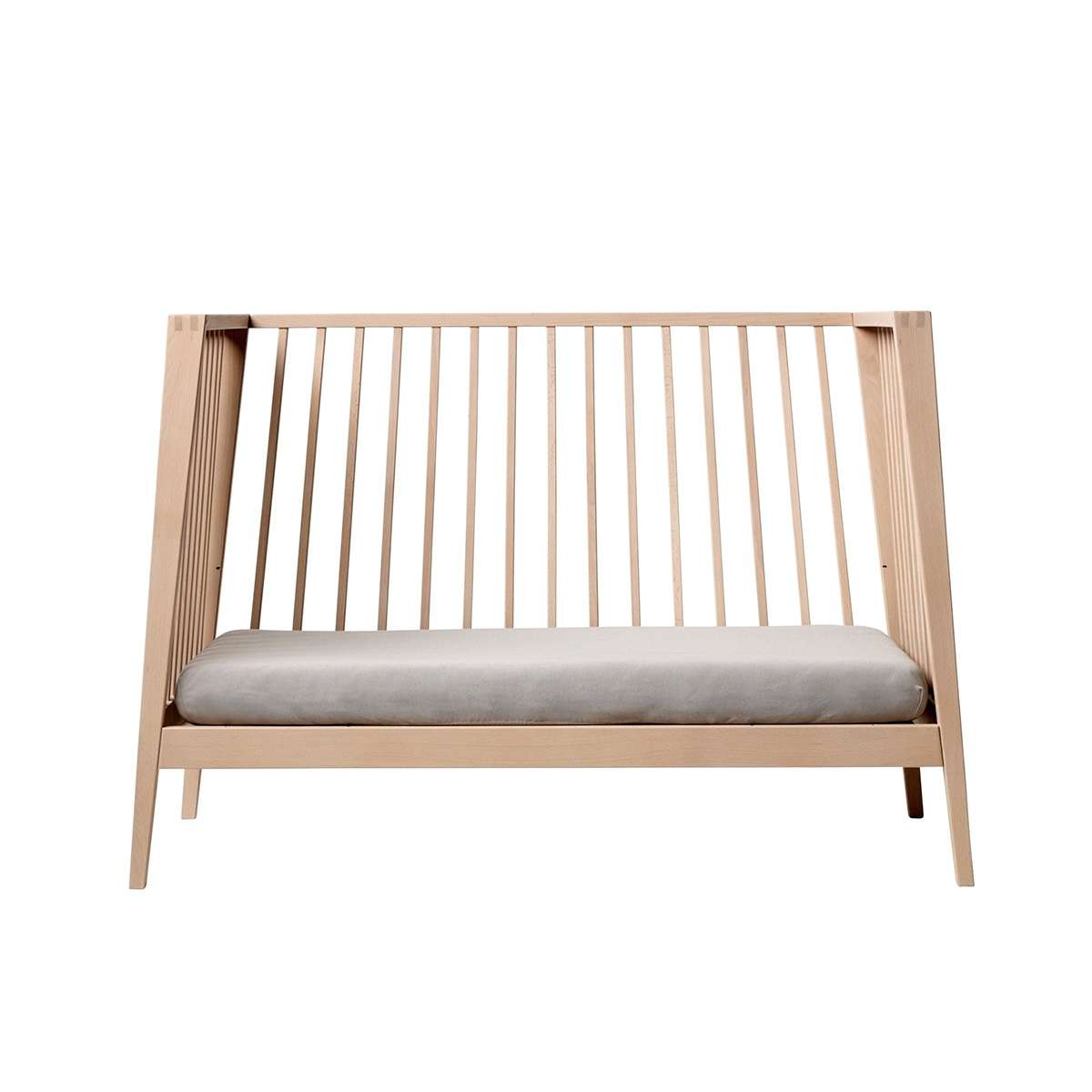 700020_Leander-Linea-Babycot-oak_9_1200x1200