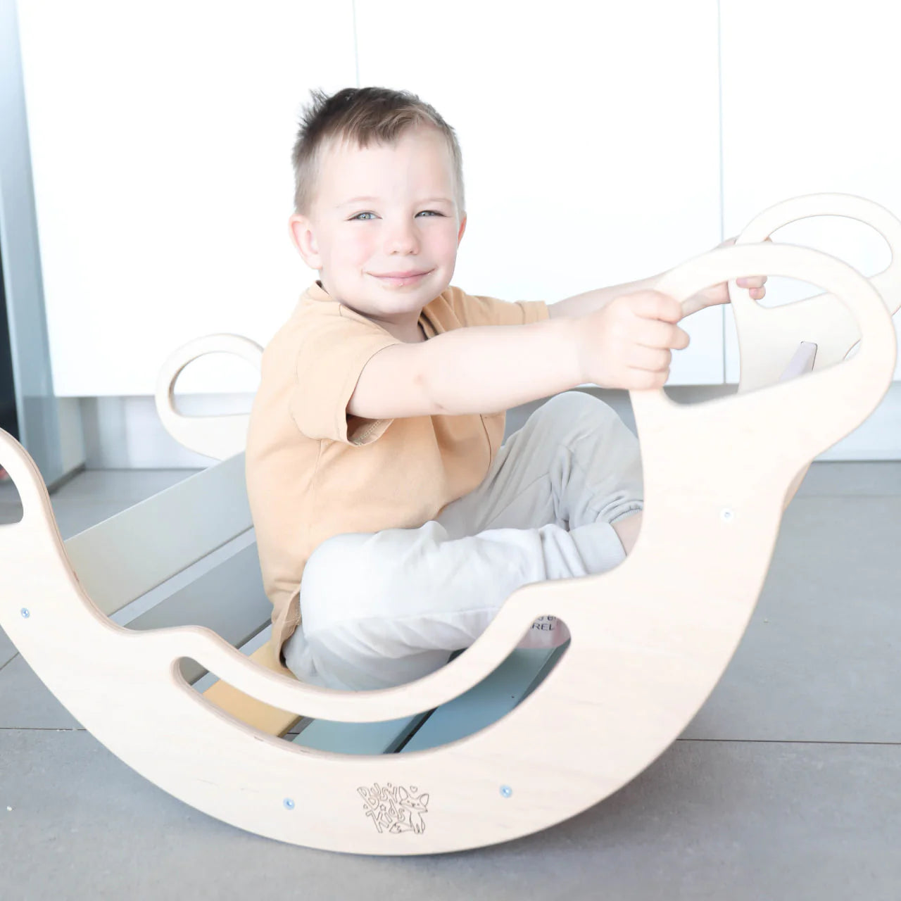 BusyKids-Balancewippe-Rocker-Schaukel-Pastellfarben-02