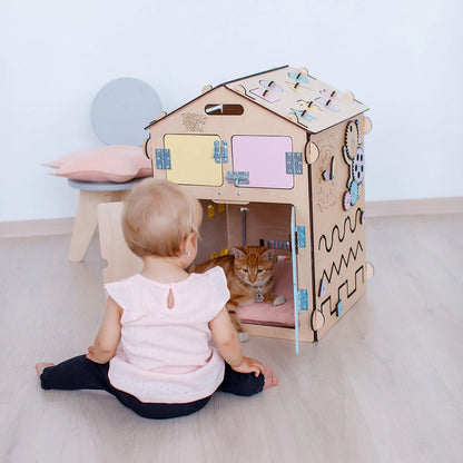 BusyKids-BusyBoard-das-sensorische-Montessori-Spielhaus-Natura_Pastell-05