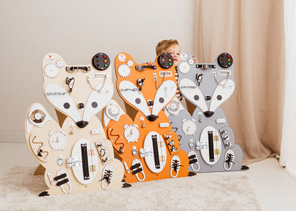 Foxy Family BusyBoard - Montessori BusyBoard