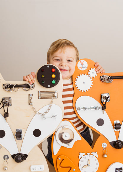 Foxy Family BusyBoard - Montessori BusyBoard