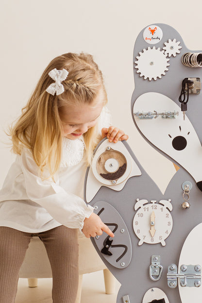 Foxy Family BusyBoard - Montessori BusyBoard