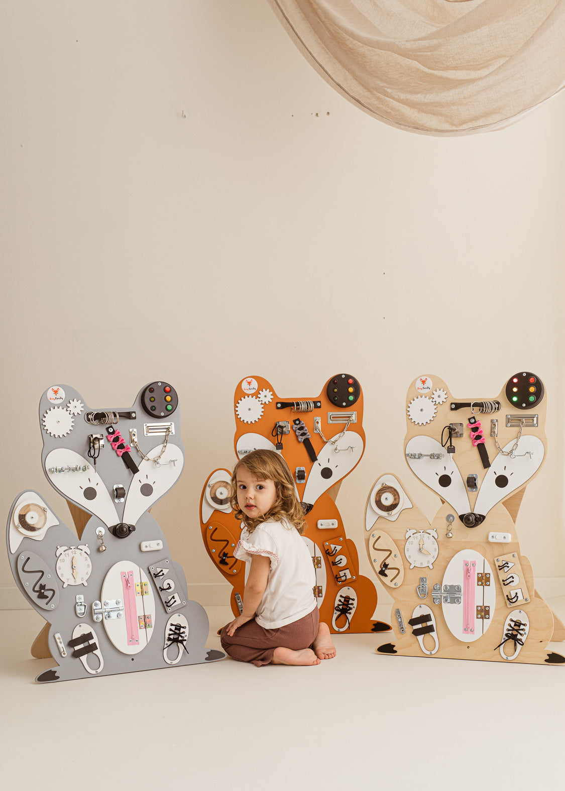 Foxy Family BusyBoard - Montessori BusyBoard