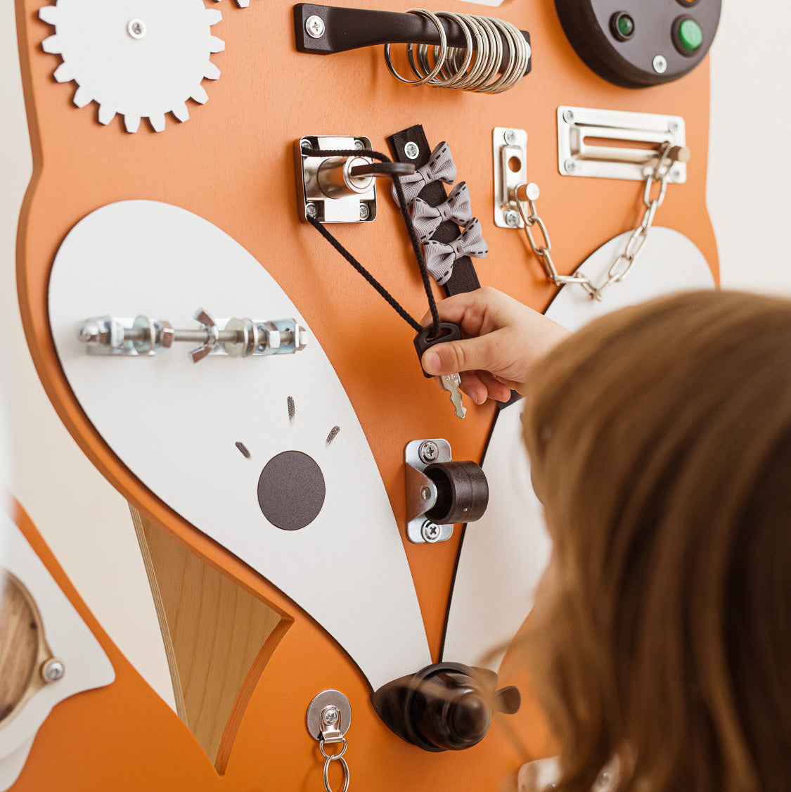Foxy Family BusyBoard - Montessori BusyBoard