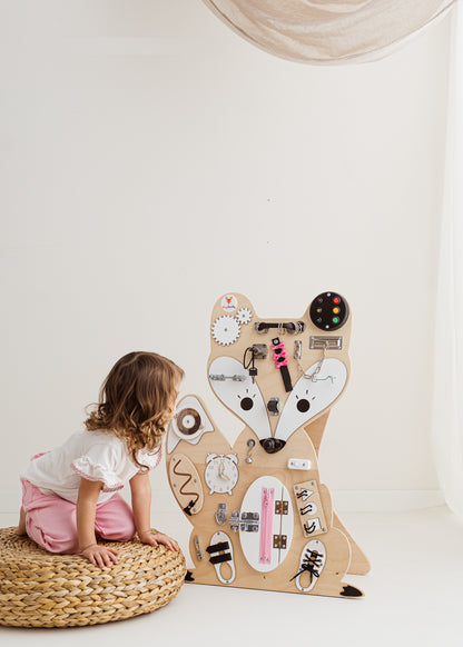 Foxy Family BusyBoard - Montessori BusyBoard