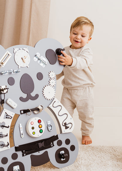 Foxy Family BusyBoard - Montessori BusyBoard