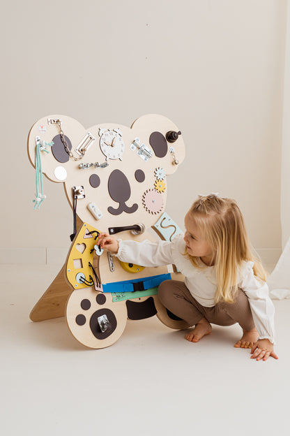 Foxy Family BusyBoard - Montessori BusyBoard