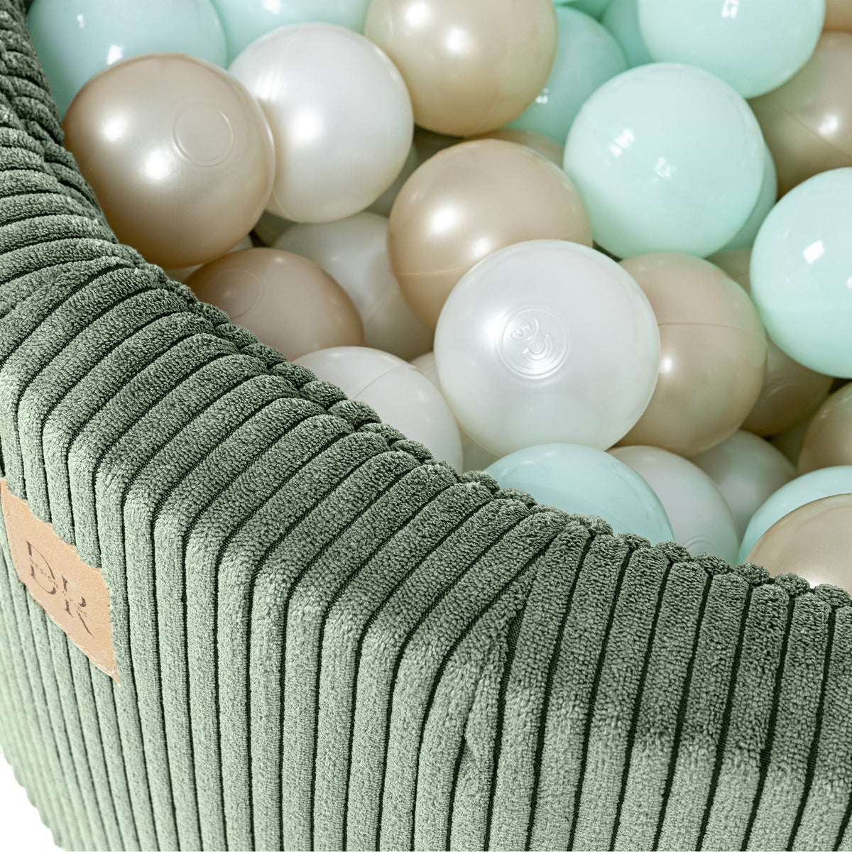 Design4Kids Schaumspielset Jewel Cord mit Bällebad und 200 Bällen Classic Olive