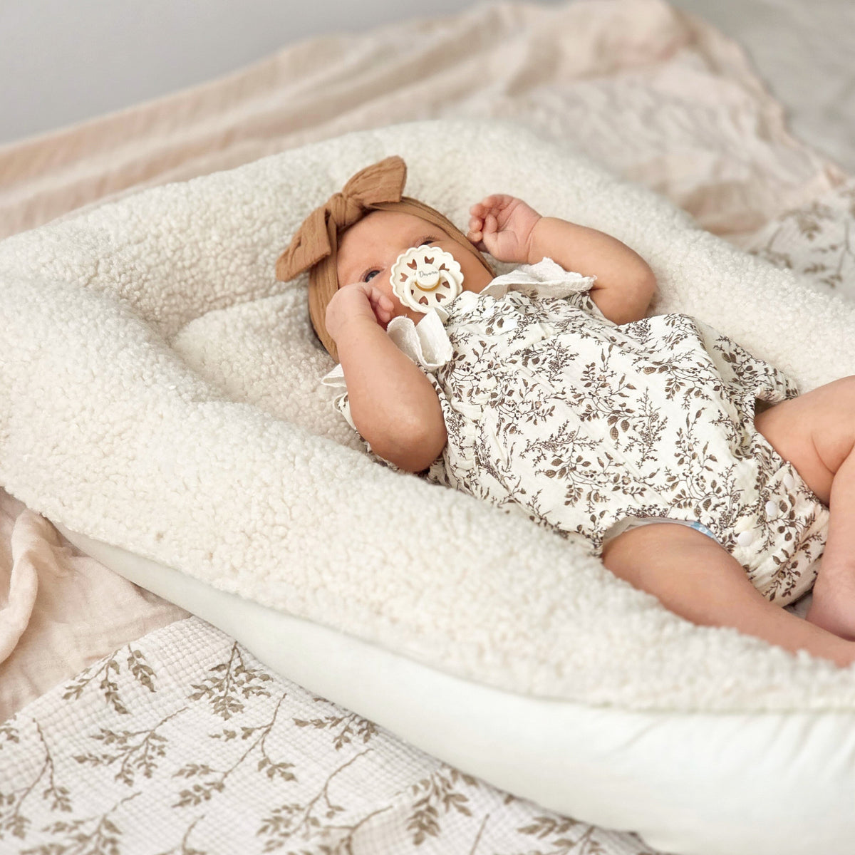 MeowBaby Babynestchen für Neugeborene Bearly – Beige/Creme