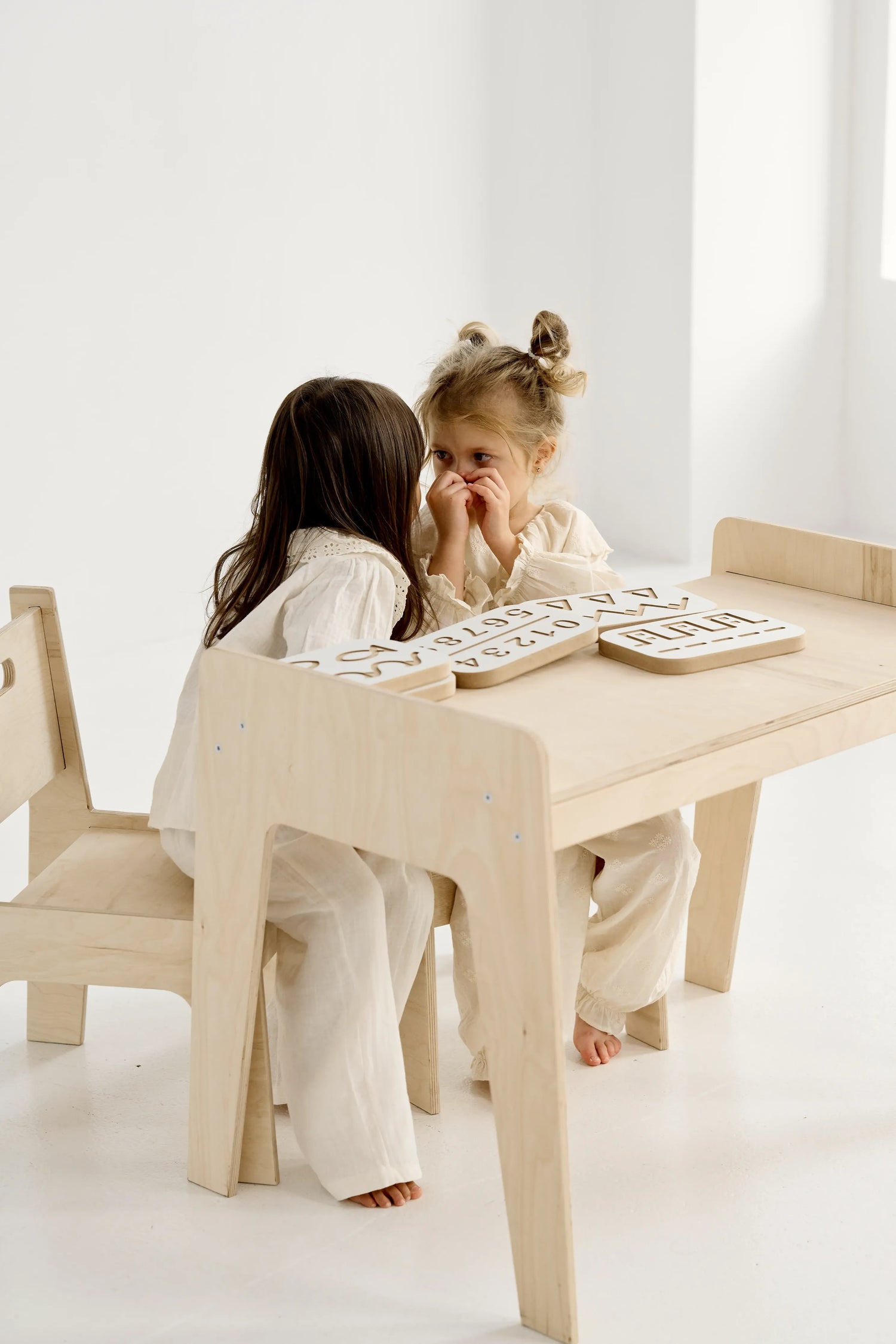 Stuhl-und-Tisch-L-natur-Babywood