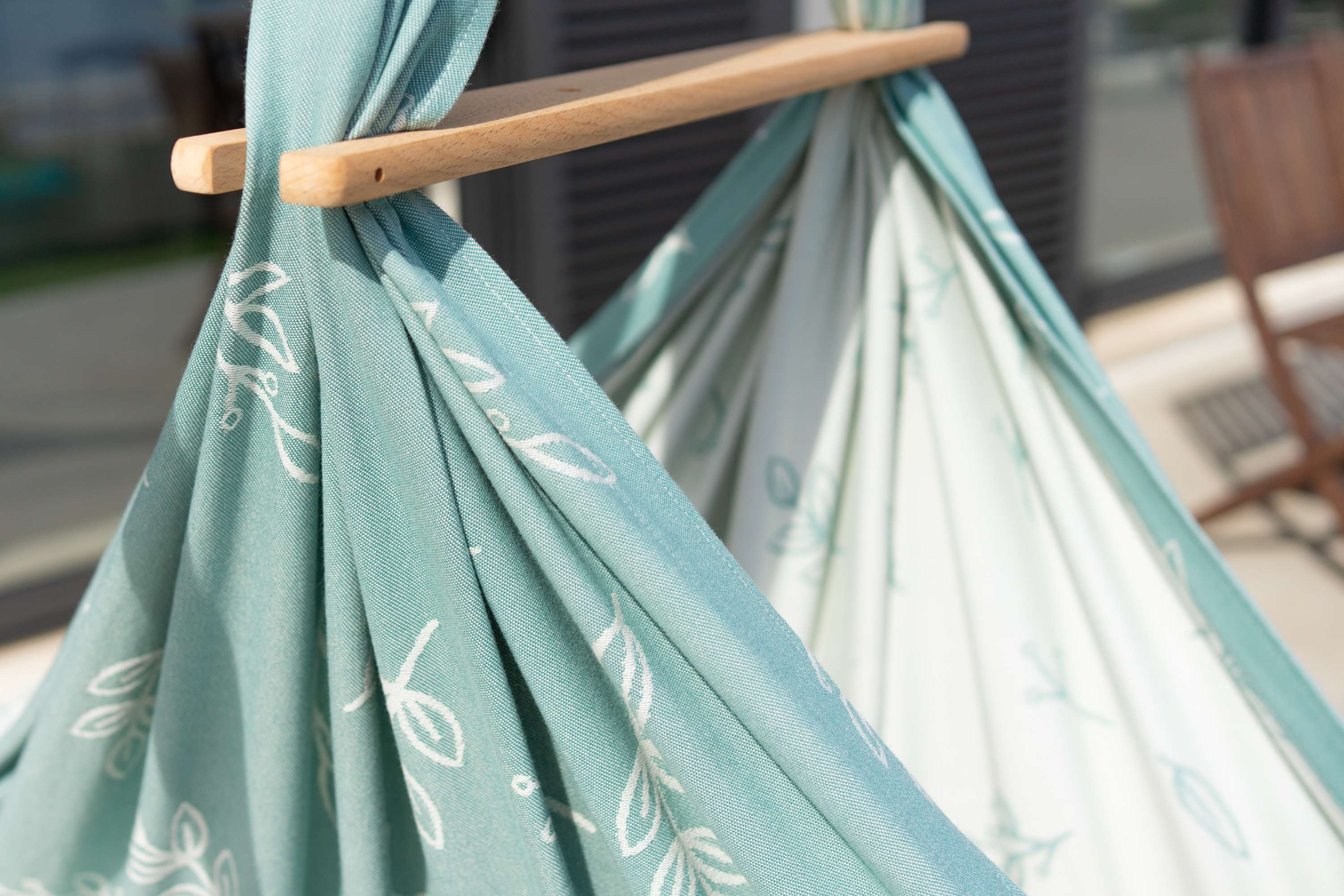 Swing-Mint-Floral-DetailRbb9rEBpWknKa