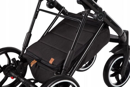 die-kleine-Schnullerbacke-Baby-Merc-Kombi-Kinderwagen-La-Rosa-Ltd-10